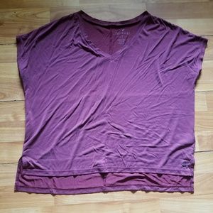 Short sleeved shirt.